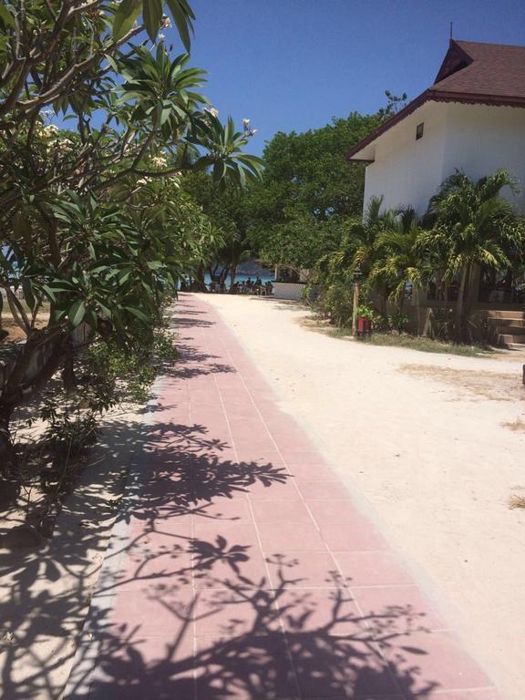 Bung House Hotel Phi Phi Islands Exterior photo